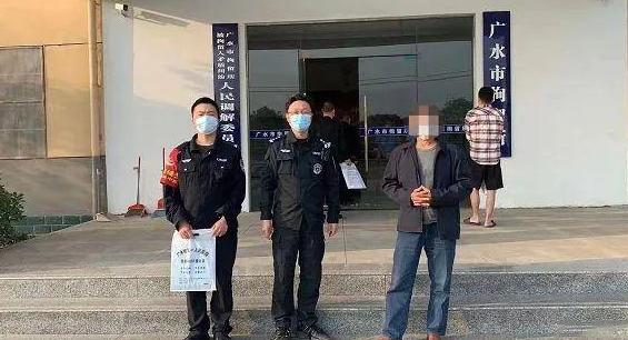 　二次酒駕+駕駛證超期+無(wú)號(hào)牌......這位司機(jī)膽真大！