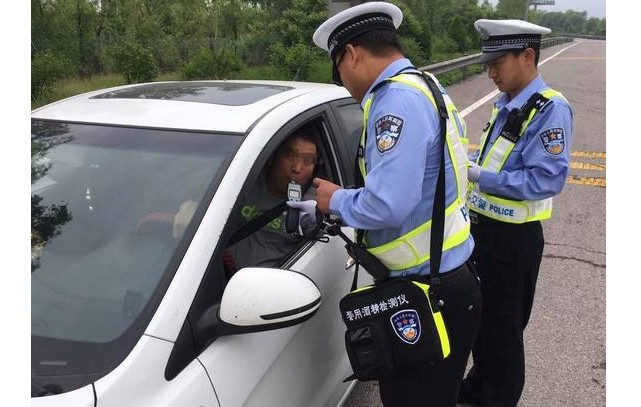 酒后睡了7個(gè)小時(shí)還算酒駕嗎，記住了這些，再開車也不算酒駕